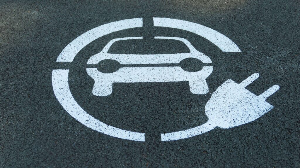 Learn about EV charging mandates for Los Angeles multifamily buildings in 2027. 